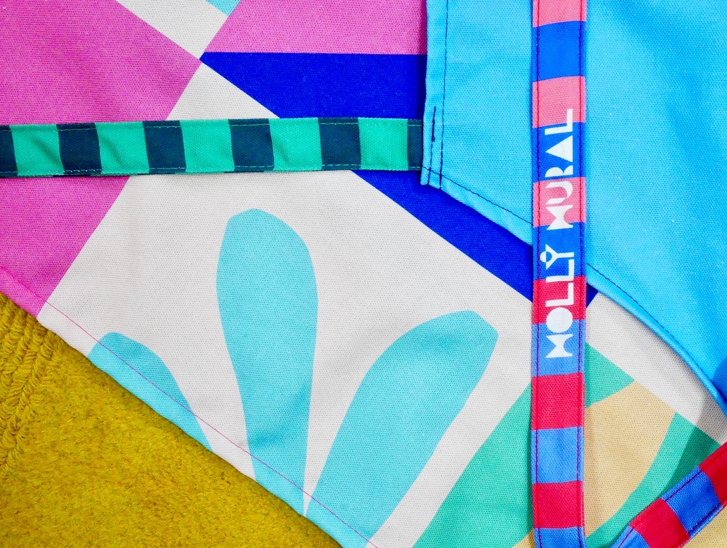 Flow Apron