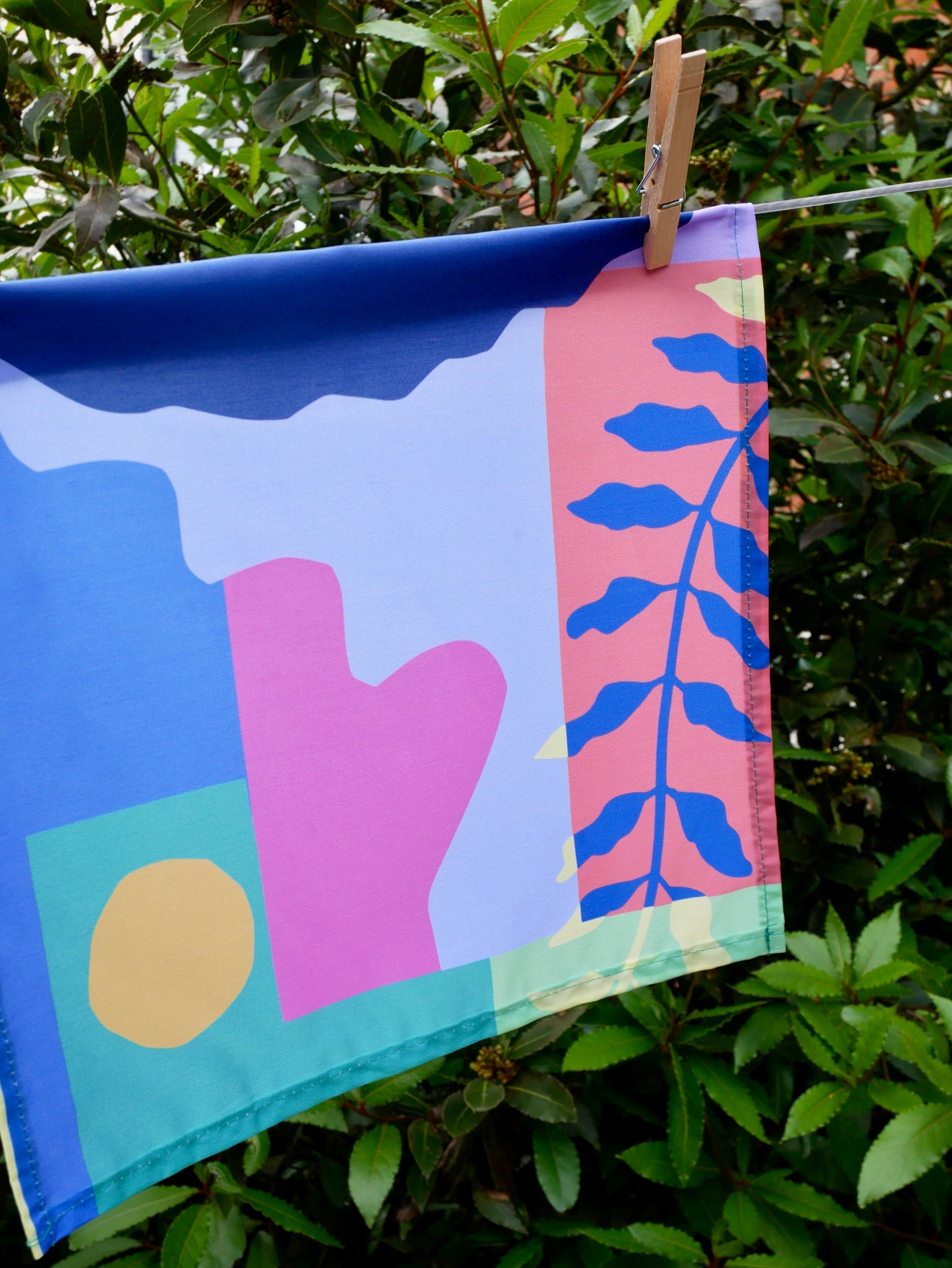 Molly Pocket Square - Glow